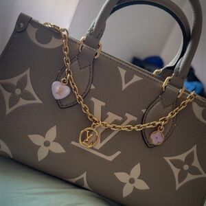 Louis Vuitton Gray and Cream Crossbody Bag